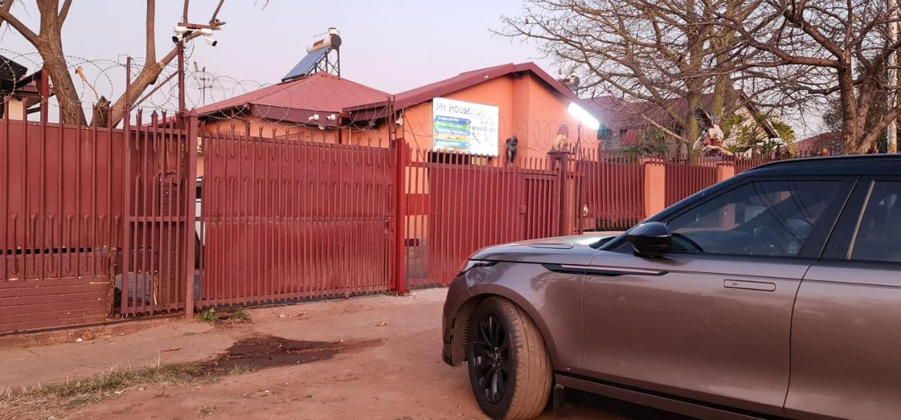 My House Guest House Pretoria-Noord Exterior foto